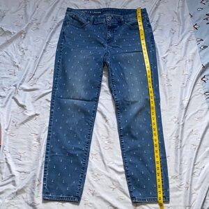 Chic Blue Ankle Jeans with Nautical Print